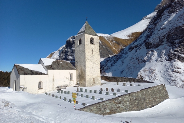 Winterruhe bei den Walsern im Safiental