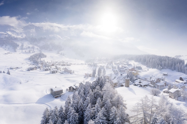 Schneeschuhplausch abseits des Pistenrummels